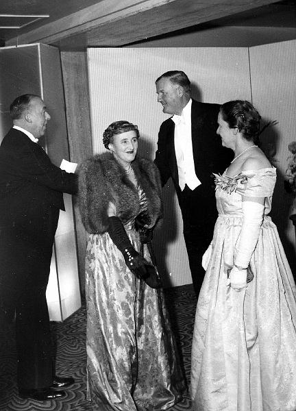 Mirror010.jpg - King greets Cyril and Millicent Morton