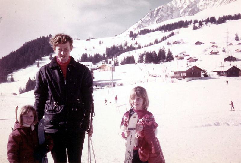 Roger027.jpg - Switzerland, 1972 with Clare and Angela